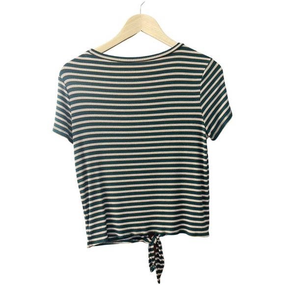 Women’s AE short sleeve striped tie shit. - Picture 2 of 3
